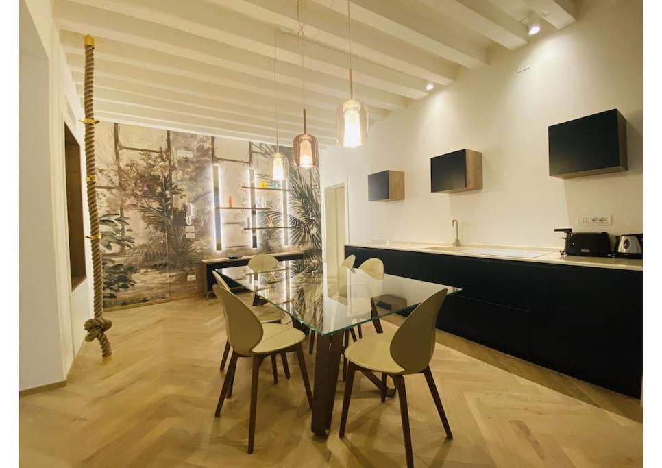 Sweet Time Venice, Luxury San Marco Frezzaria Apt! Eksteriør billede