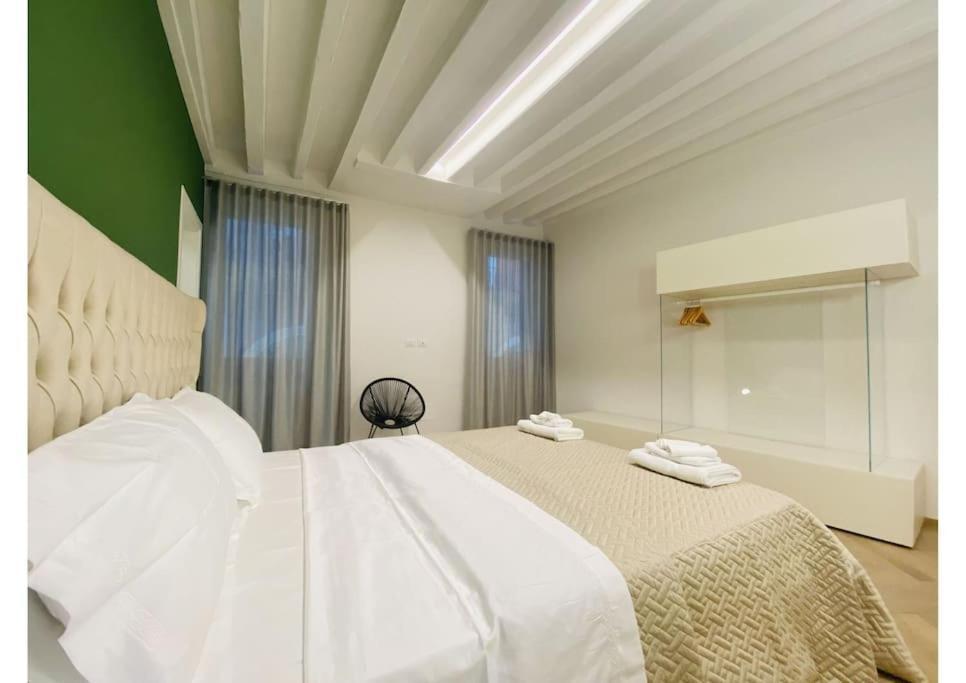 Sweet Time Venice, Luxury San Marco Frezzaria Apt! Eksteriør billede
